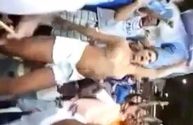 Anna Julia mostrou peitos no jogo do Cruzeiro