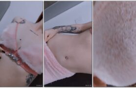 Brenditaseja exibindo seu bumbum com uma calcinha bem apertada