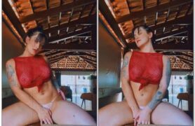 Bruna Felicio, a lutadora de MMA, foi flagrada quase mostrando demais, deixando todo mundo com fogo no olhar