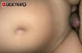 Videos pornográficos de Pedra de Jade montando em cima do pênis