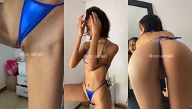 Com uma calcinha super sexy, a Colarineros acaricia sua bucetinha e fica cheia de desejo