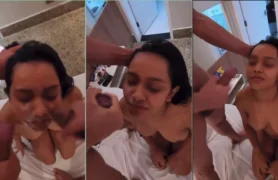 Ninfeta tomando um banho de prazer após a bagunça!