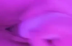 Isadora Vale ensina a se divertir de graça, se divertindo à vontade com seu brinquedinho na pelada!