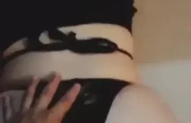 Vídeo quente com jato em cima da calcinha da gatinha depois de um sexo bem animado