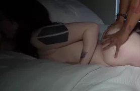 Garota novinha com peitões fudendo gostoso com os peitos mexendo