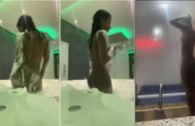 A Jupirinha, toda magrinha, acabou dando aquele vacilo e apareceu pelada no banho na internet