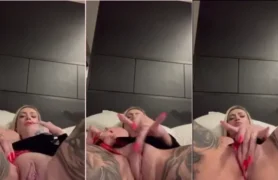 Andressa Urach peladona se divertindo na hora H e esbanjando prazer, toda molhadinha de desejo