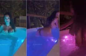 Preta sensual Paty Doce se exibindo pelada na piscina