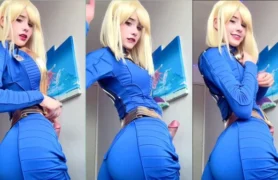 Gostosona lizyhsan se jogando na sensualidade pra câmera
